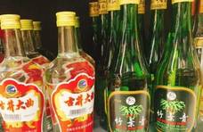 这3种“廉价”白酒，长期摆在超市货架落灰，其实都是纯粮食好酒