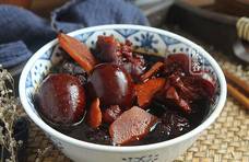 三九寒天，广东人家家都会煲猪脚姜吃，满满胶质，驱寒暖身又滋补