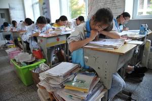 原创南京一中为“低分高考”认错，搞素质教育是在玩火？
