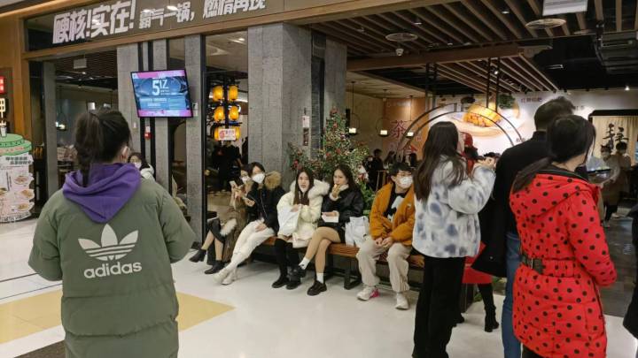 如何看待北京餐饮企业发周末成绩单,有火锅店单日销售额创全年新高?