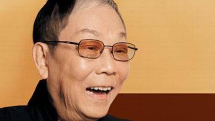 香港著名作曲家顾嘉辉逝世,你听过他创作的《铁血丹心》吗?