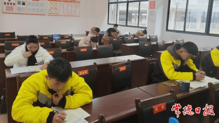 开学第一天师生同考,你觉得有必要吗?