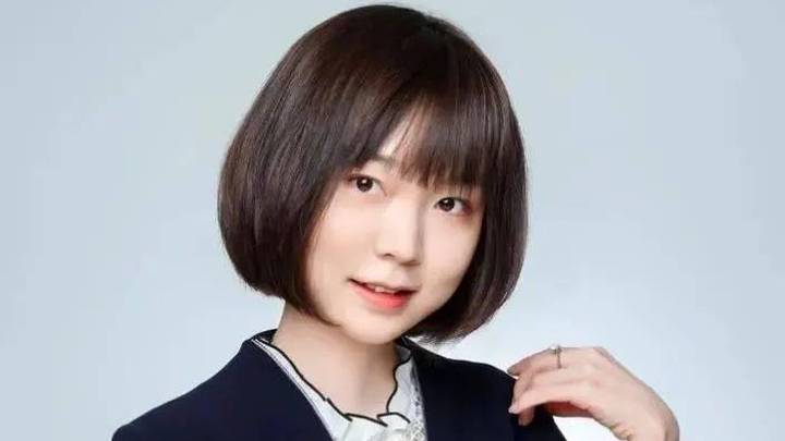 大学副教授自称长相可爱,带梗招生又何妨?