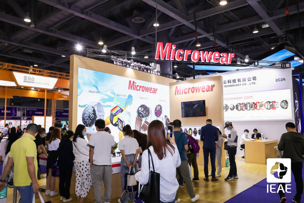 microwear微穿戴携智能穿戴产品亮相广州国际电子及电器博览会