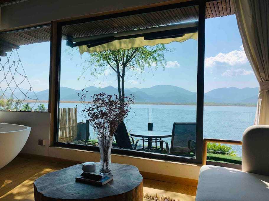 端午节找一间湖边小屋慵懒的度假