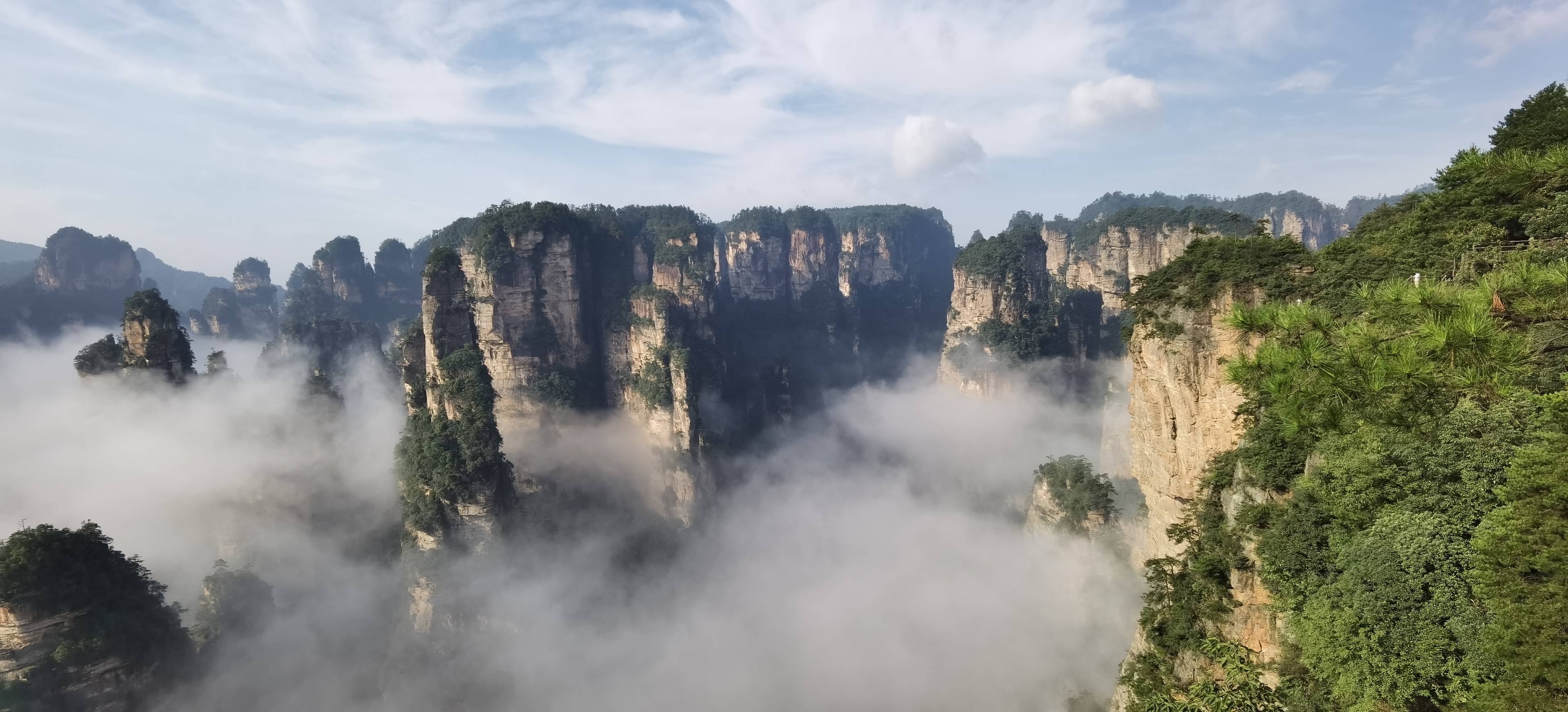 世界自然遗产张家界武陵源风景名胜区恢复开放第三天,核心景区袁家界