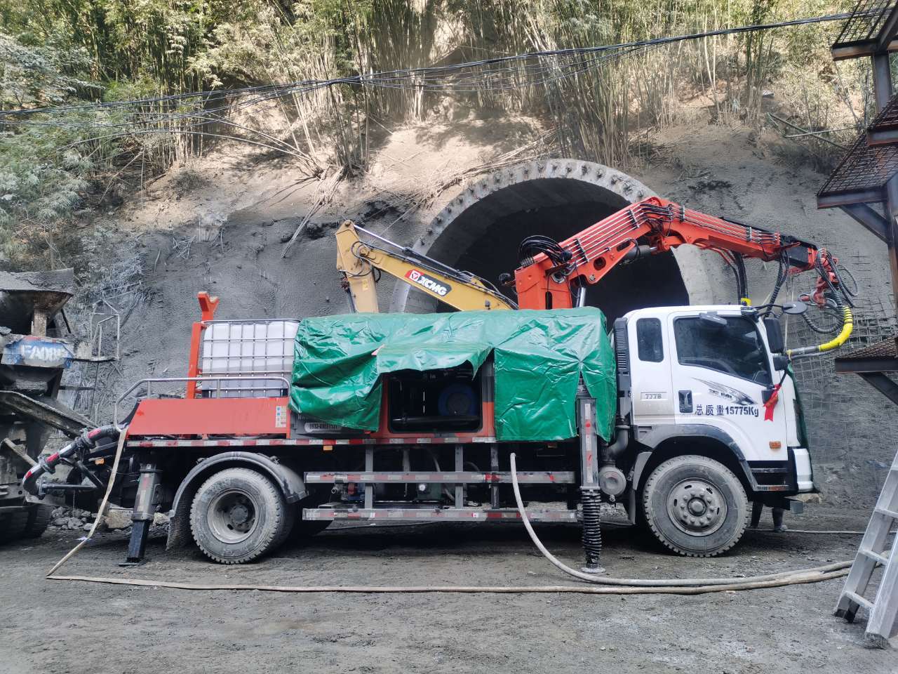 青科重工工地施工设备湿喷台车