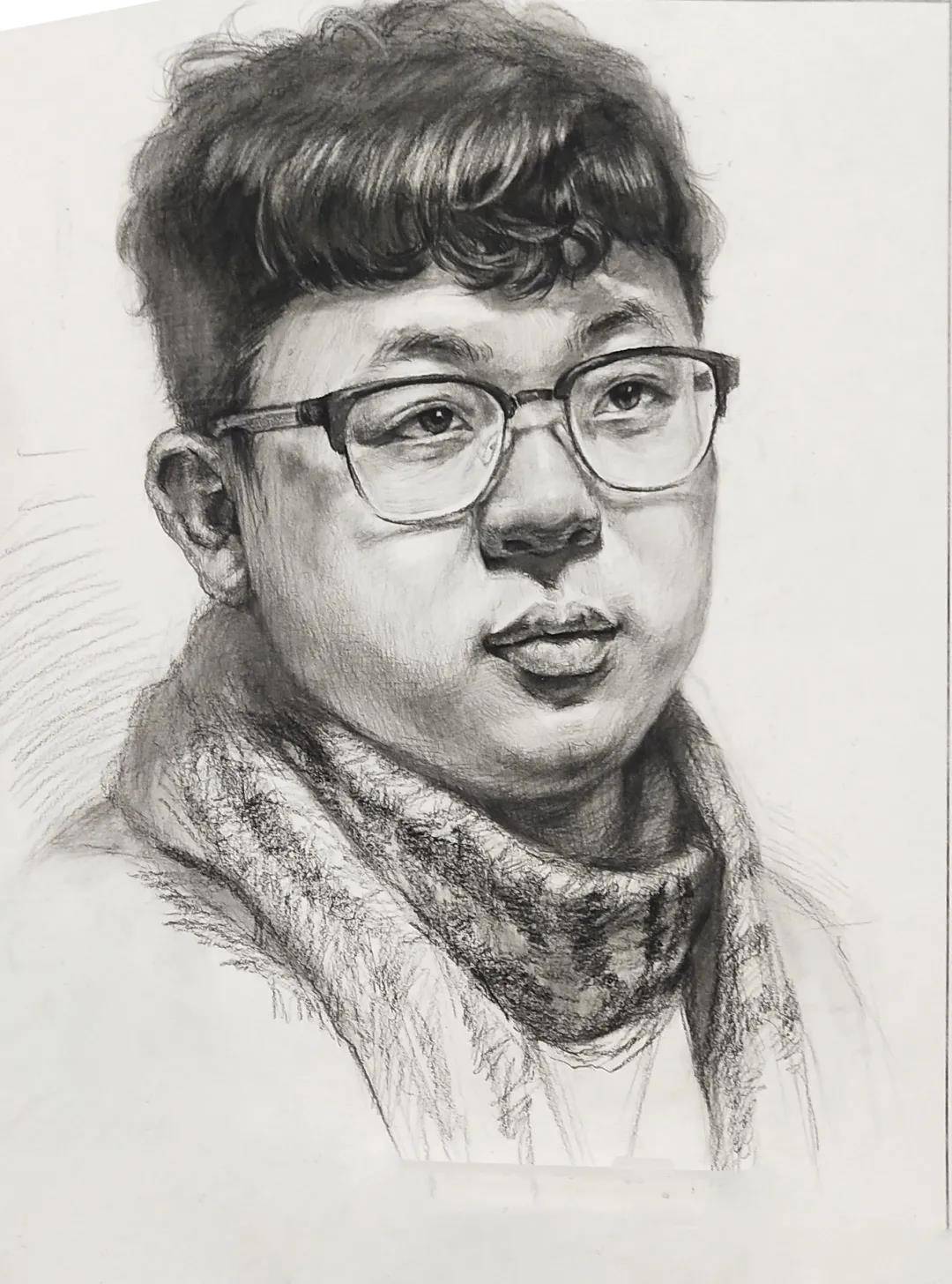 校尉美术河北保定美女学姐陈雨茗