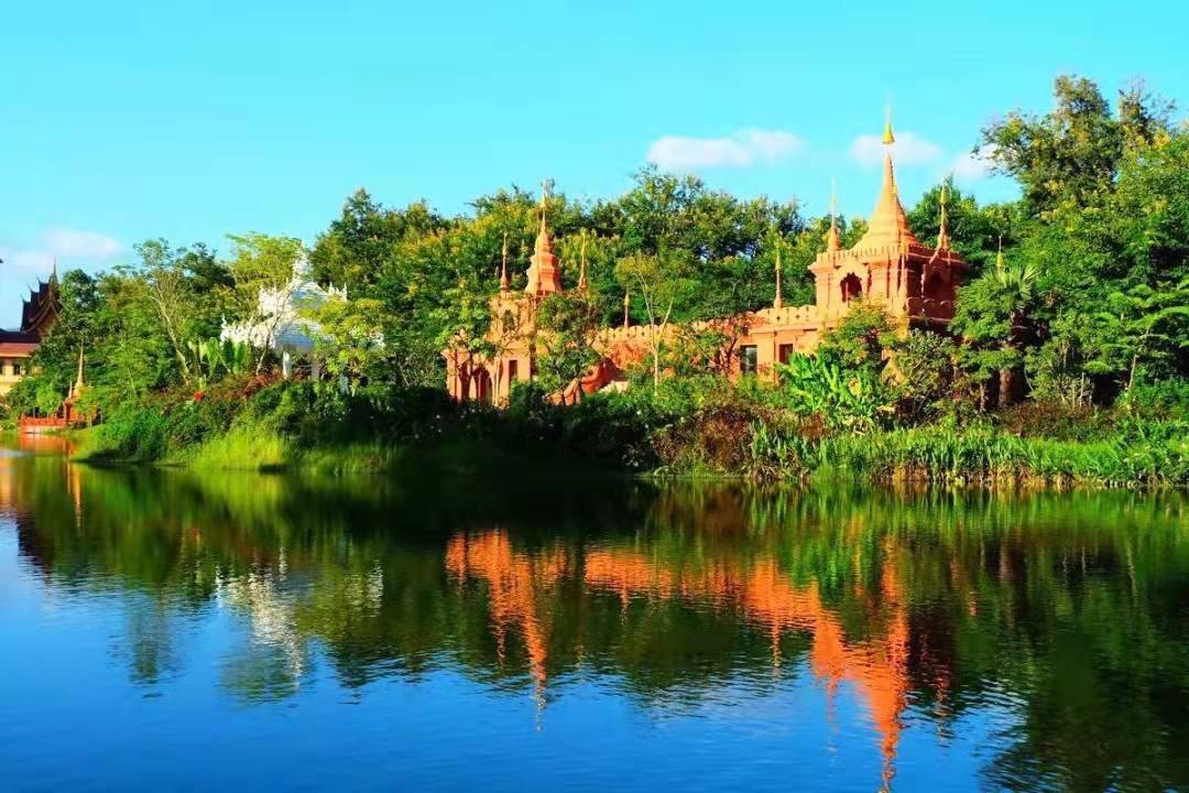 这里有"世界长寿之乡"嘎洒旅游小镇,让您感受舒适优美的西双版纳之旅