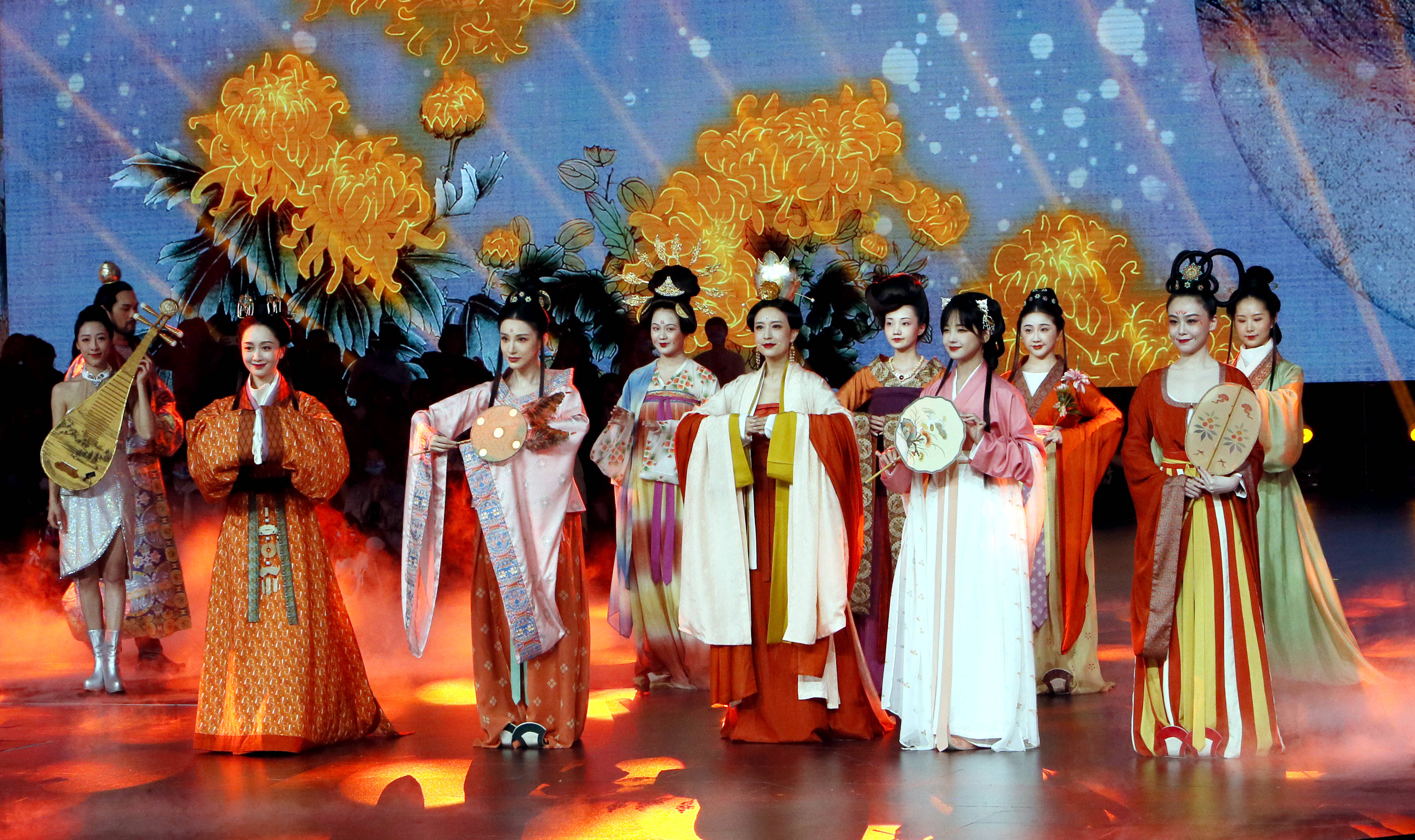 让世界看见中国美——"2021中国时尚盛典"在上海精彩亮相