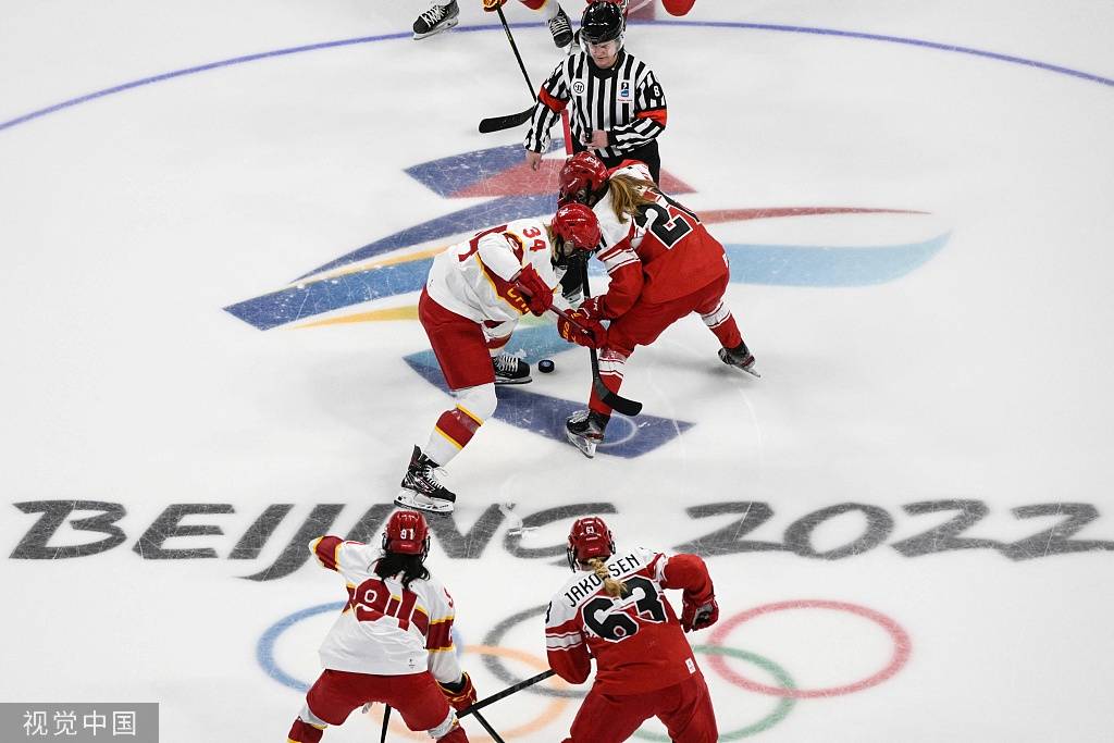 组图女子冰球小组赛中国迎战丹麦力争首胜