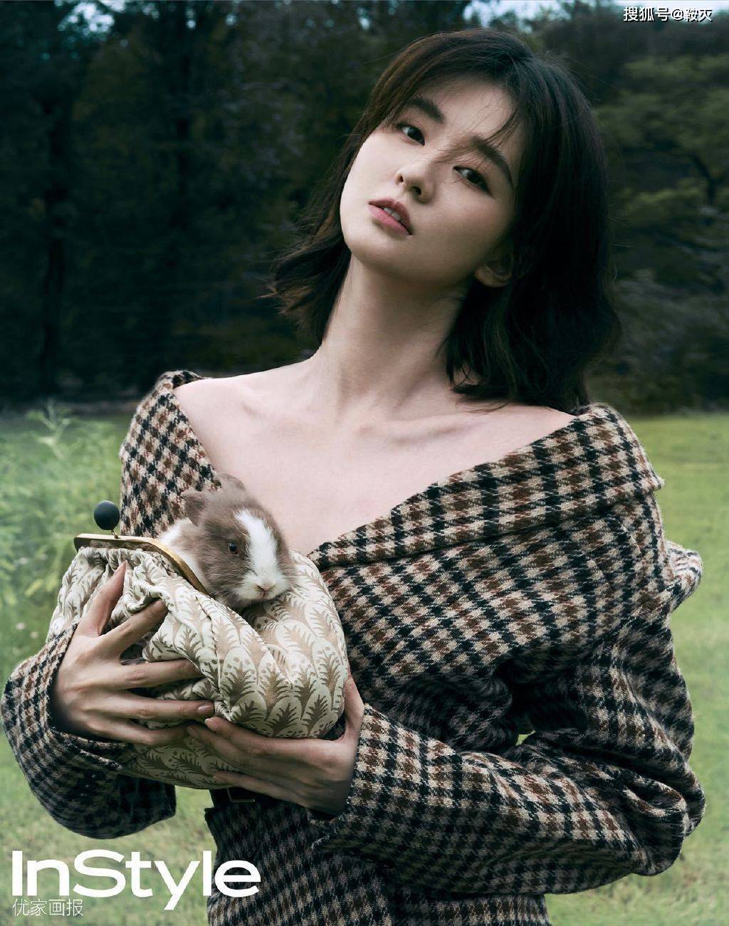 乔欣拍慵懒写真,炎炎夏日的浪潮-沐风文化