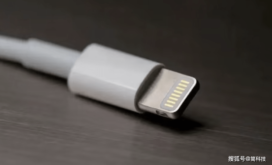 ƻ iPhone 15 USB-C ӿڽм٣