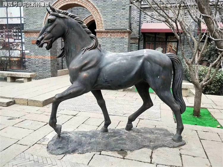 仿真马雕塑 玻璃钢动物制作厂家