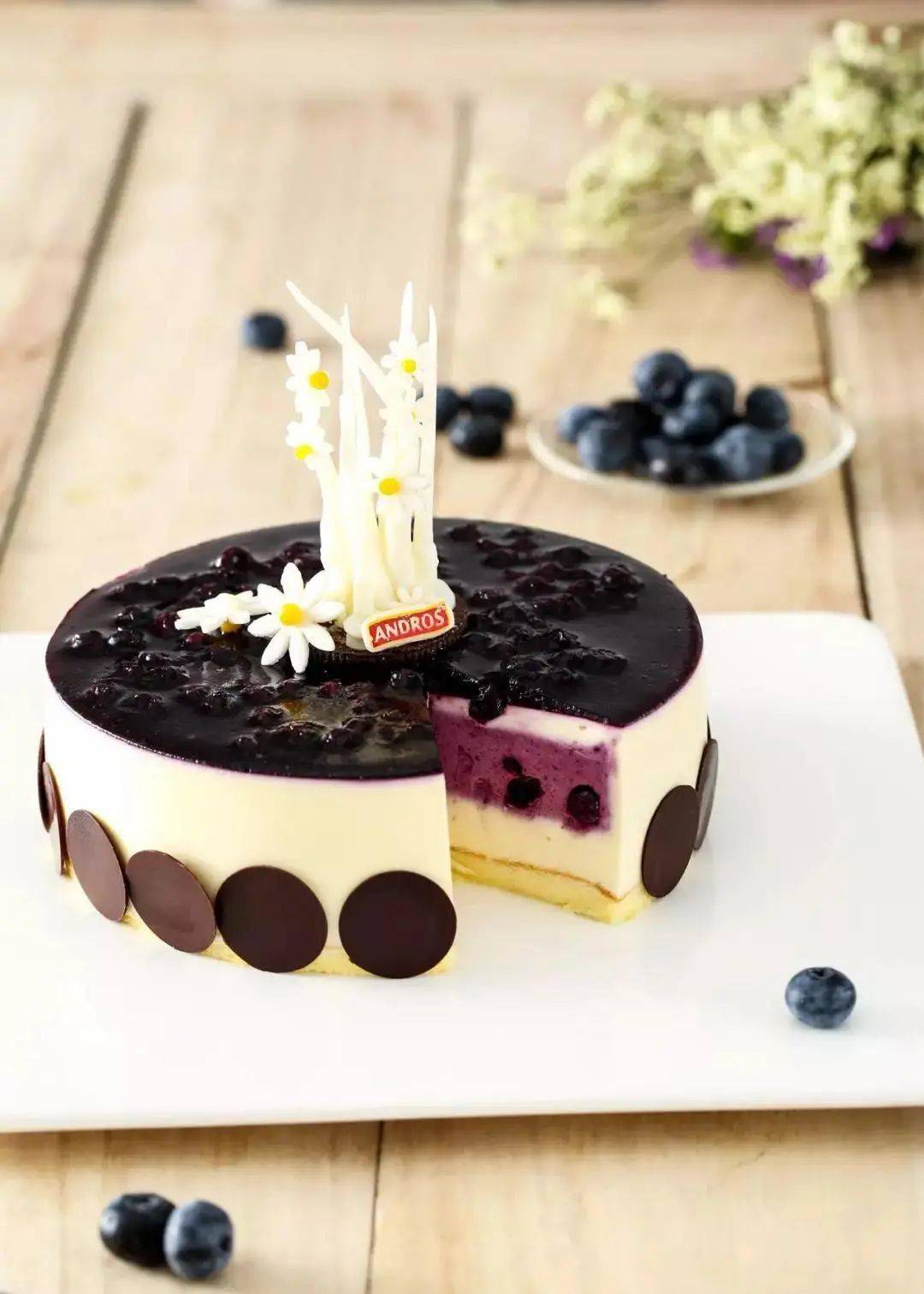 怎么抹蛋糕最快 f22488edd6674048864a015d22864e59.jpeg