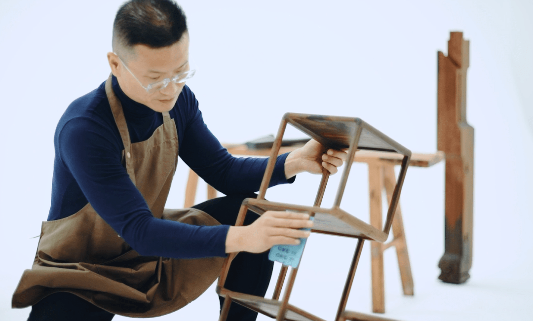 源来有艺系列古典家具制作艺技传承人周心宇
