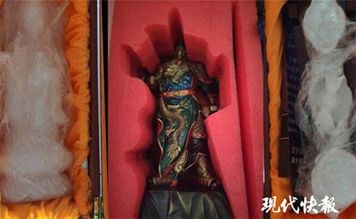 民警扮成外卖小哥，跨省攻破7个诈骗窝点