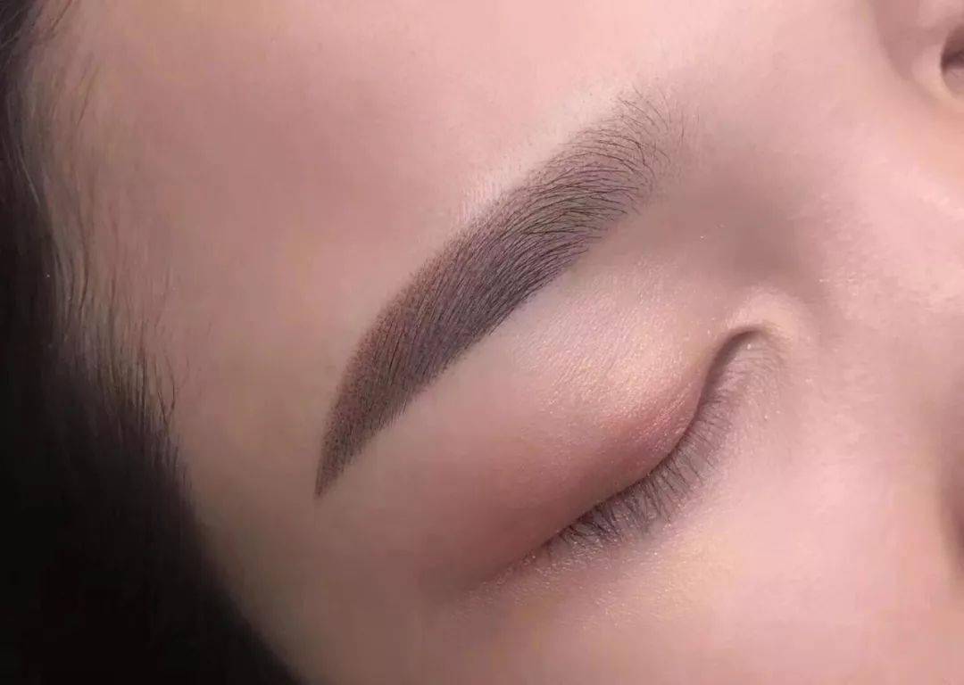 什么是雾眉价格多少 da65a5bc8f9c4b05ad65f40a4274b526.jpeg