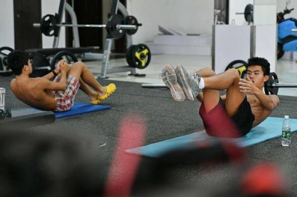 新华社|铁人三项——国家集训队在山东威海封闭训练