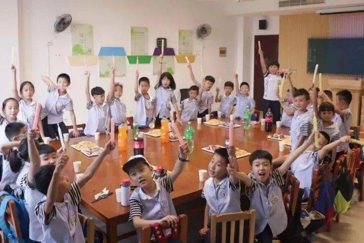 儿童暑期训练营多少钱 4c2a9b7dd3b84e1a8c5182315c257c70.jpeg