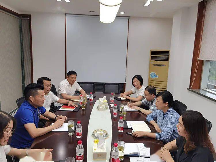 县委常委,组织部长金志红开展"三访三联"人才大走访活动