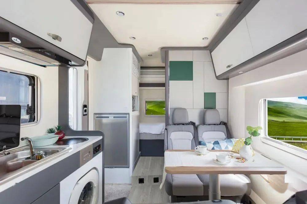 v90底盘做c型房车?上汽大通原厂用rv90 c告诉你!