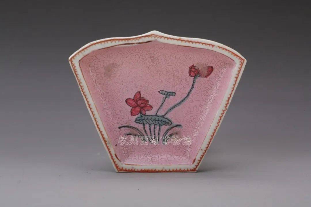 在线赏文物｜清乾隆粉彩什锦纹九子瓷盘，为什么是九件？_搜狐网