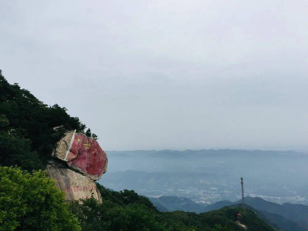 夏日登太白顶