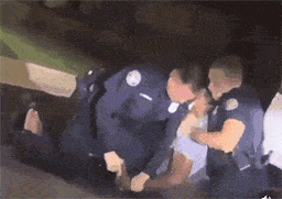 黑人|美国亚特兰大一名黑人男子酒后夺枪，遭警方击毙