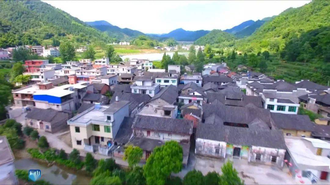 全域旅游看通山石门村打造旅游服务整体形象助推全域旅游