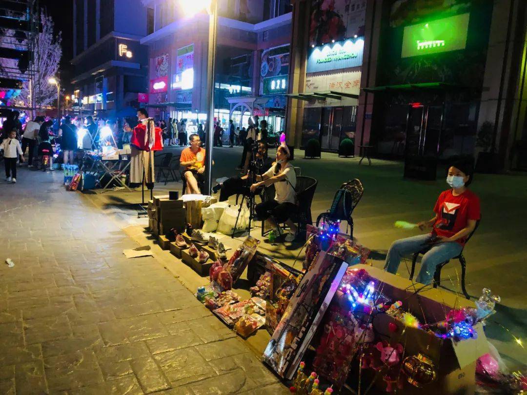民旺路夜市万人嗨爆开街,繁华夜生活,每天不打烊