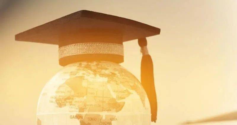 疫情下的国际教育：积极备考、垂直深耕才是应对良方丨蓝鲸观察