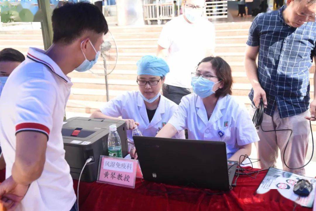 组团帮南方医院助力化州加快推进紧密型医共体建设