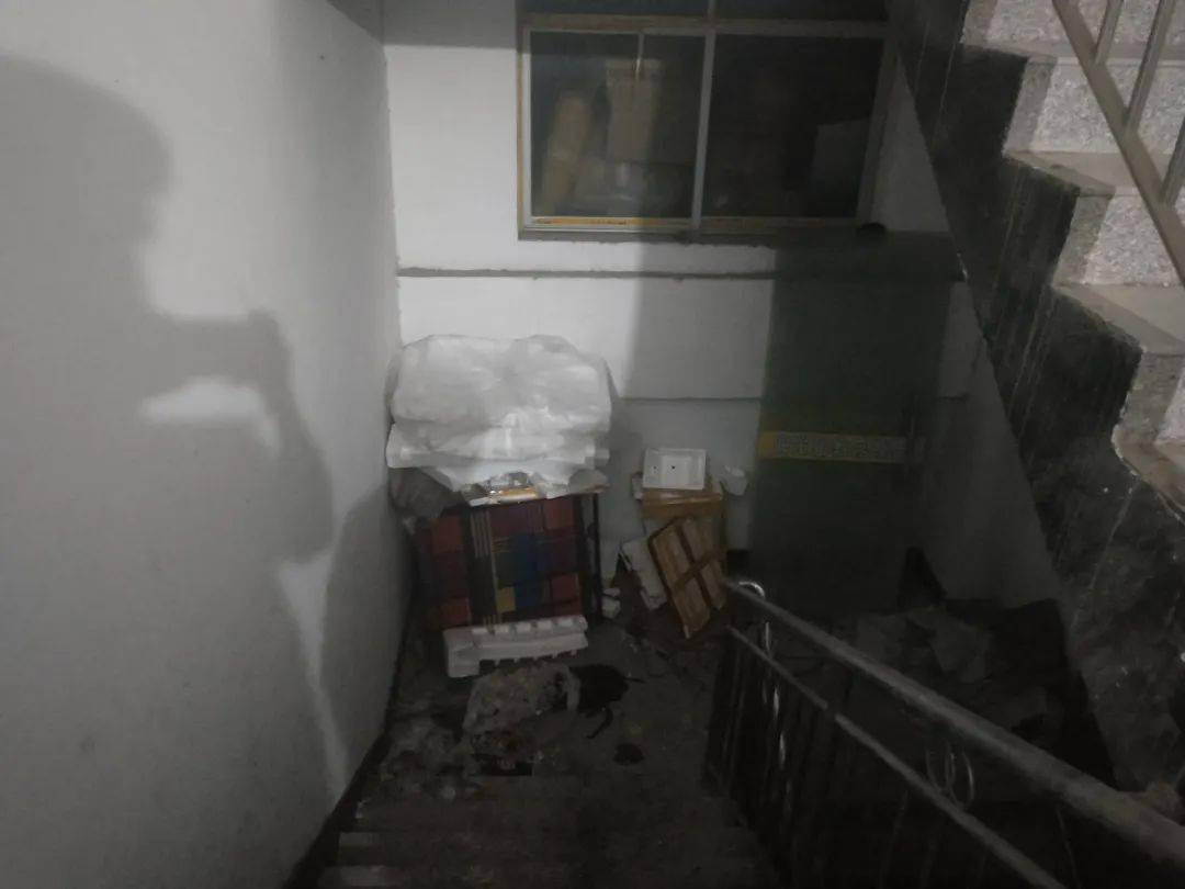 新县多少人口_新县博物馆(3)