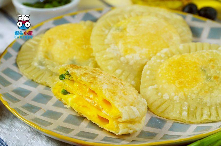 如何做饺子皮不用鸡蛋 ee95b8b404f04c54a00b1ed419a8c07a.jpeg