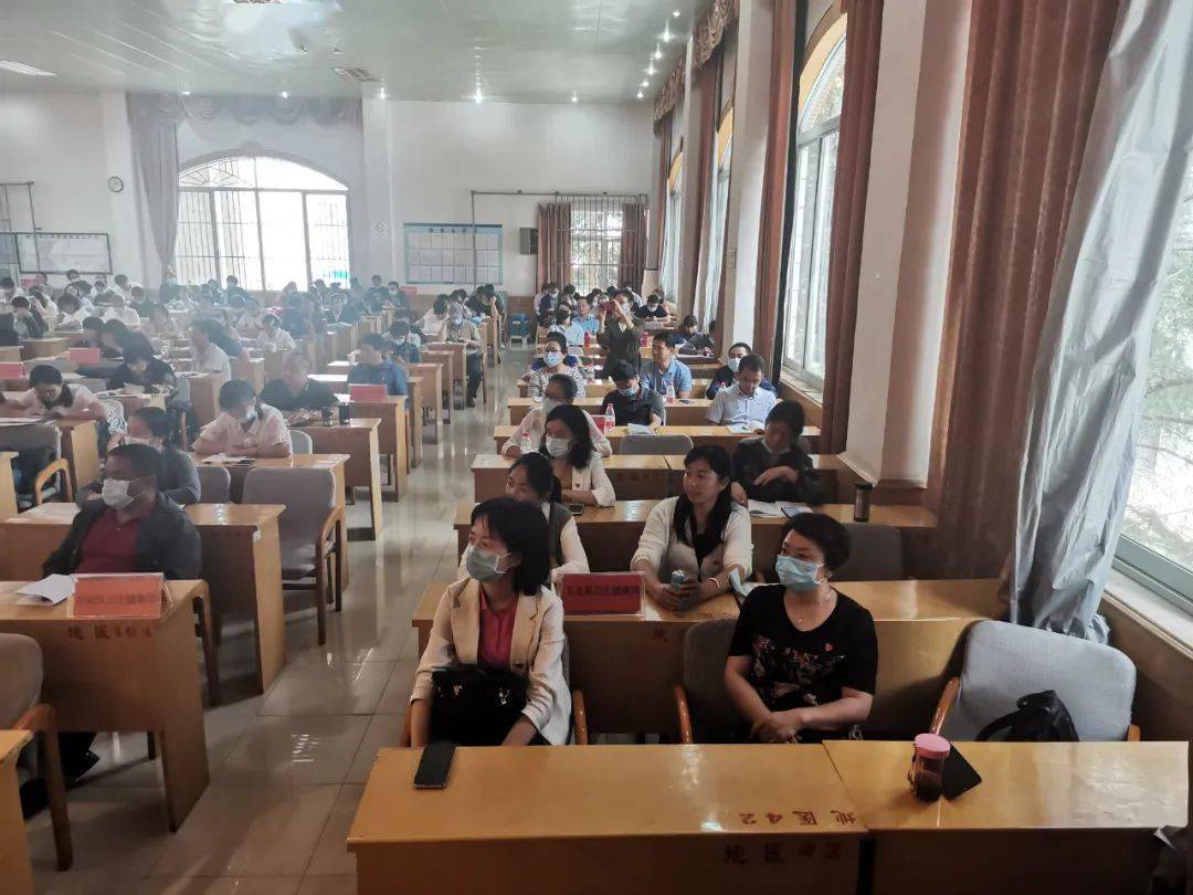 怎么样进入党校工作 c9c9419cd41b4953ae8801e9b93203ba.jpeg