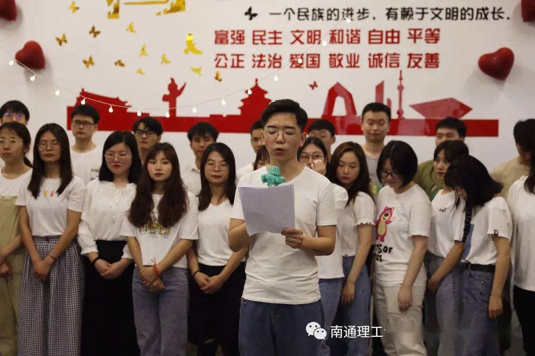 什么是数字媒体技术专业毕业后干什么 8fe530c7ddab4967a60a8b03384cfaab.jpeg