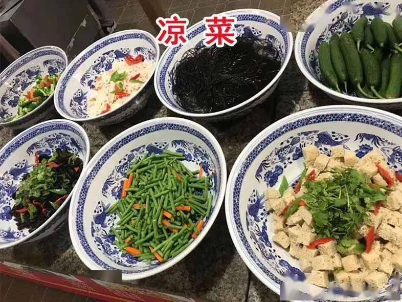 堪比美食街!上蔡这座老城墙边的美食广场绝对让你从头胖到尾