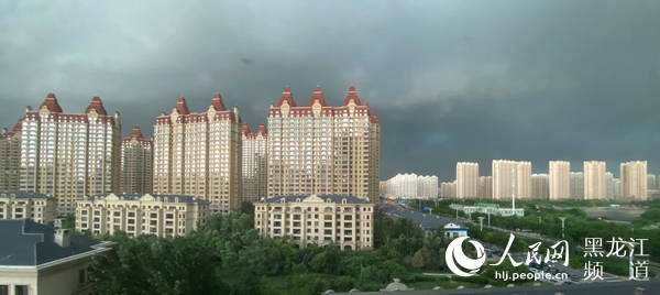 呼兰区|哈尔滨现雷暴大风、冰雹、短时强降水等强对流天气