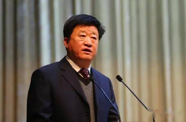 董事长周满祥