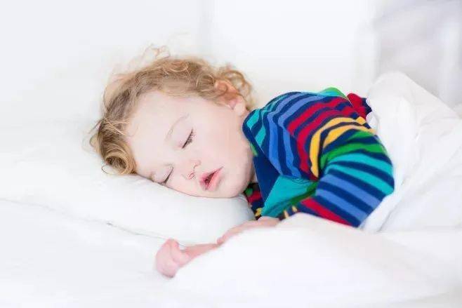 睡眠|孩子晚睡、不睡是因为这几个坏习惯！改掉就好了！