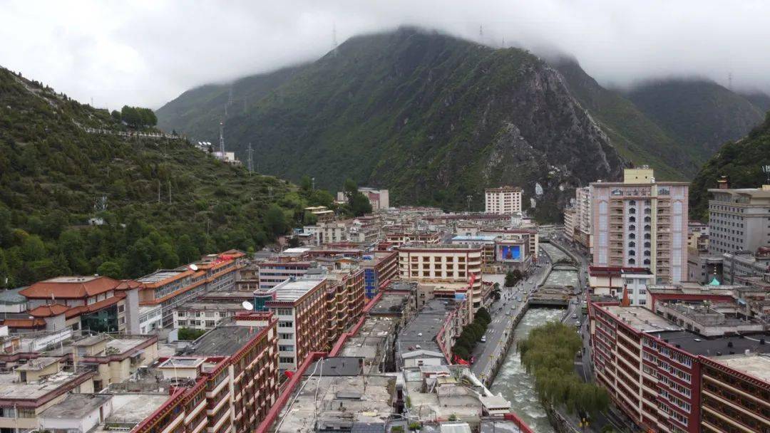 康定市人口_康定市图片