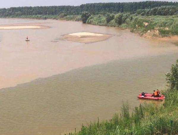 孩子|痛心！3名小学生河道玩耍溺水，2人遇难1人失踪