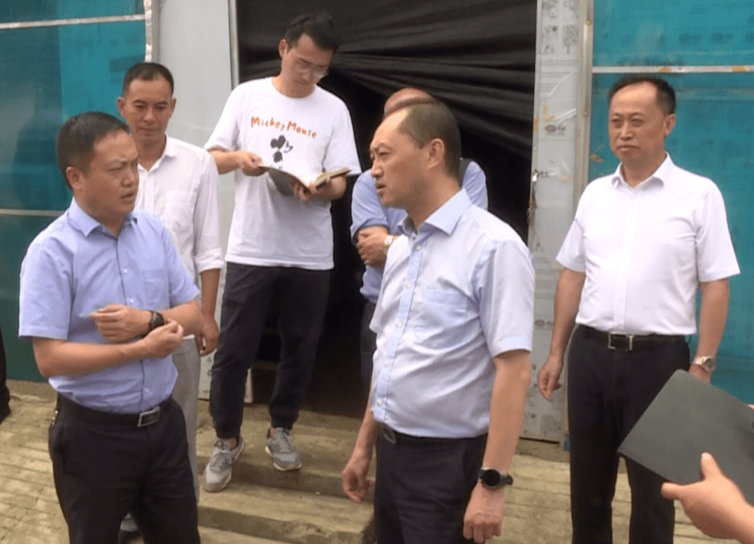 步涛到我县调研食用菌产业发展工作