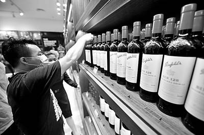 遇上|“买买买”需求遇上免税经济，将擦出哪些火花