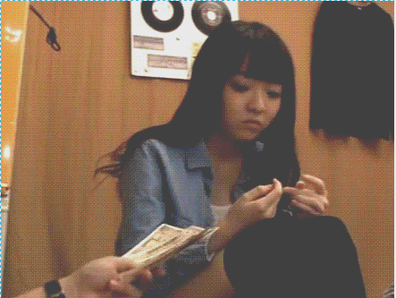 搞笑GIF: 隔着屏幕都能感觉到疼