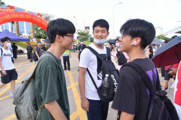 考生|直击高考第三天｜考生眼中的选择性考试是这样的……