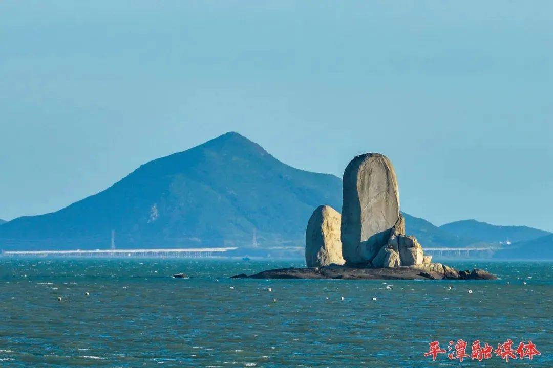 来这玩平潭海峡公铁两用大桥给你当背景