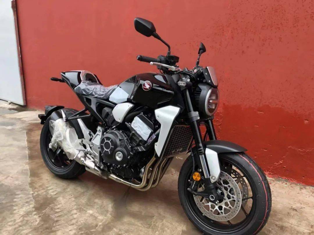 全新关贸进口2020款本田cb1000r plus版!