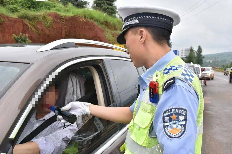 宣威白天也查酒驾!两小时查获3名酒司机.